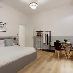 Lejlighed Stylish Gem In Historic For 4 Guests Trieste