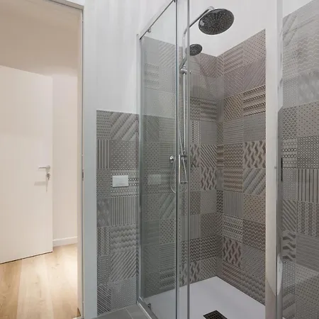Apartment Stylish Gem In Historic For 4 Guests Trieste